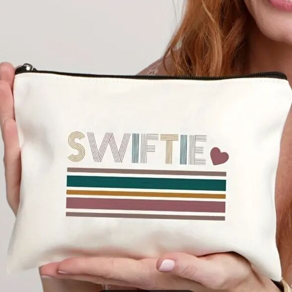 SWIFTIE MAKE UP CANVAS BAG - Picture 2 of 3